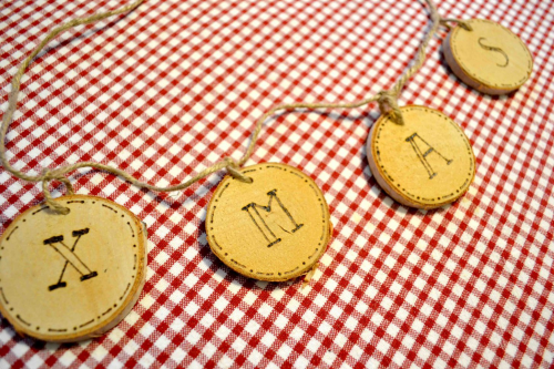 diy-xmas-wood-slices