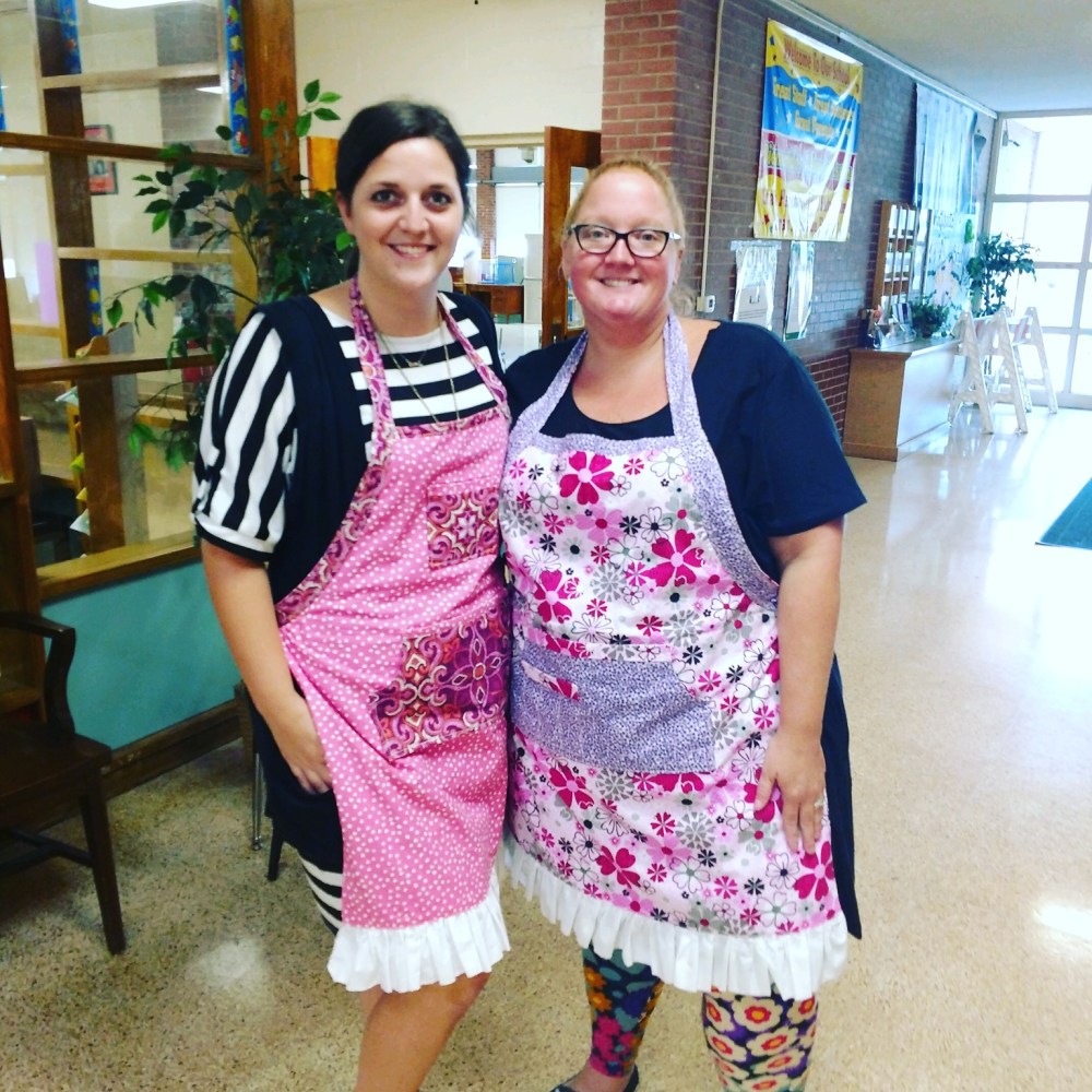 Reversable Aprons - LaCartera